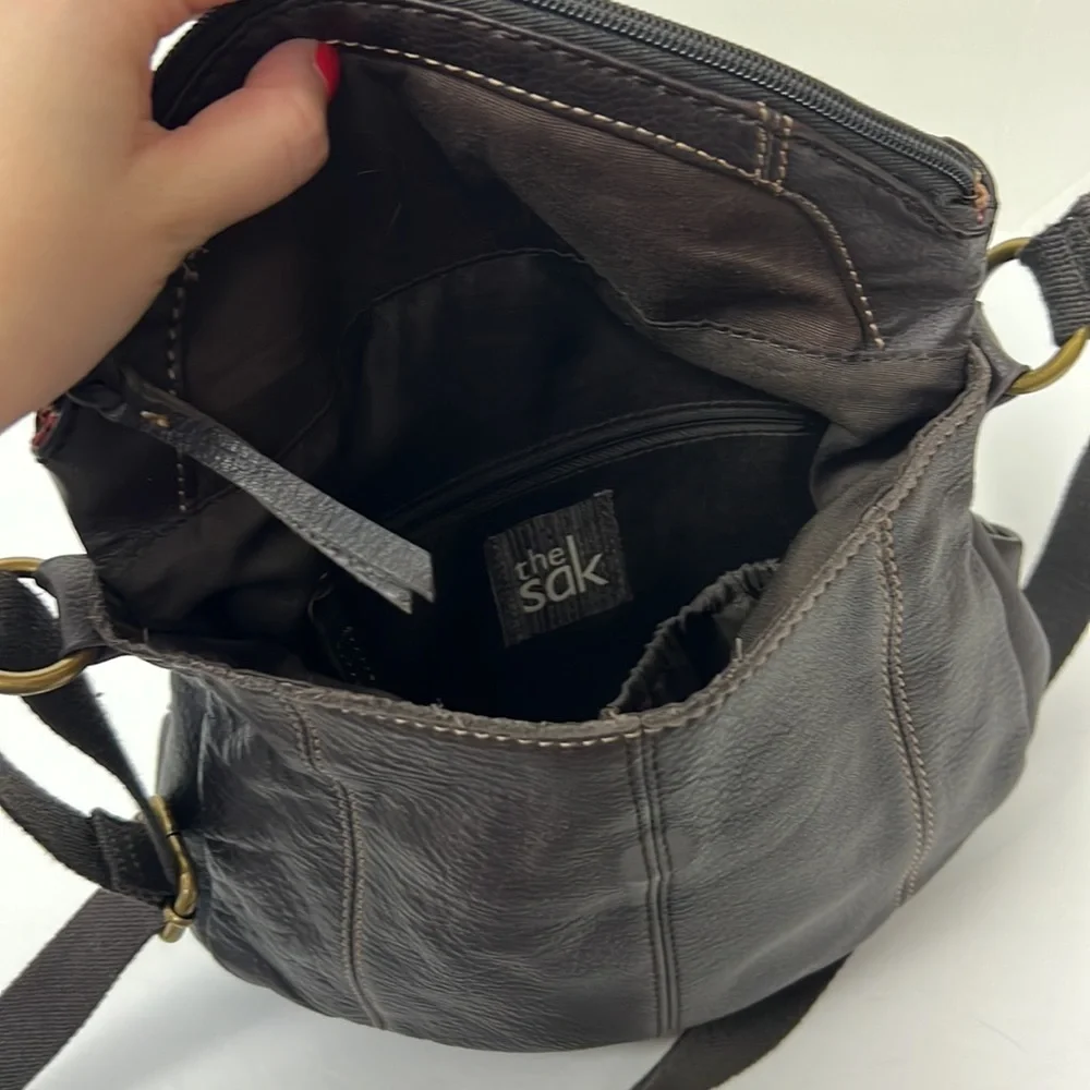 The Sak Leather Crossbody Satchel Boho Bohemian Purse Bag‎ Zip Brown Deena Flap